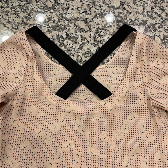 BCBG Generation colorful patterned 3/4 sleeve blouse - Picture 5 of 5